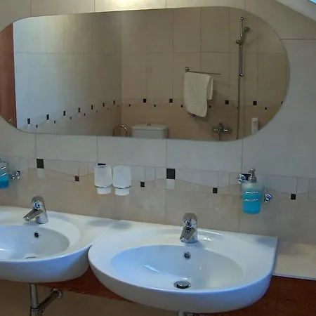 Vion 3* Zlaté Moravce